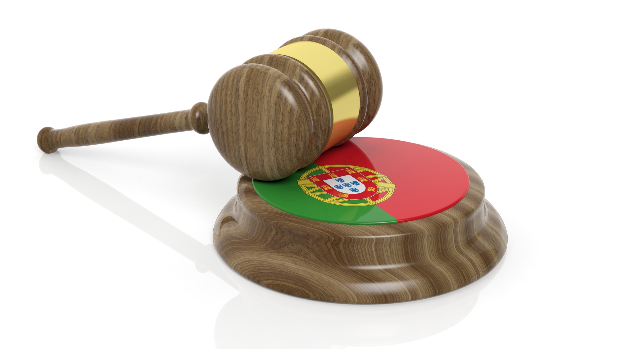 Court hammer with Portuguese flag